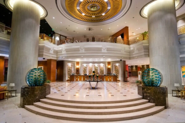 hospitality-renaissance-04a